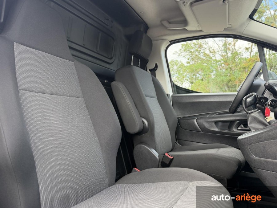 PEUGEOT PARTNER Standard 650KG 1.5 BlueHDi S&S 100CH Fourgon Premium Standard 