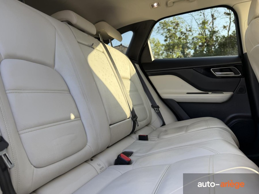 JAGUAR F-PACE 2.0 D 180 CH BVA Stop/Start Prestige